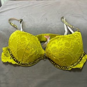 Victoria’s Secret Very Sexy 34A yellow and leopard print lace Push-Up bra